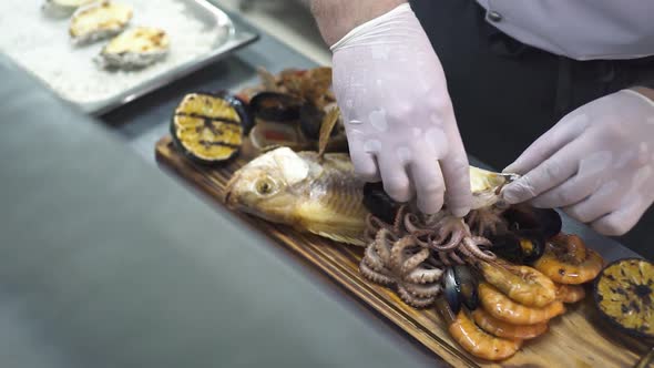 Chef Adds Tasty Baked Oyster with Cheese to Sea Delicacies