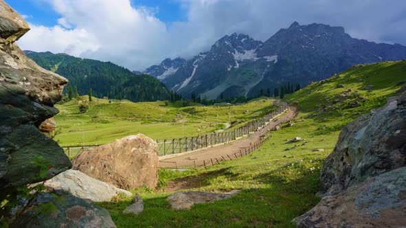 4K Timelapse horse riding at Sonamarg valley, Srinagar, India