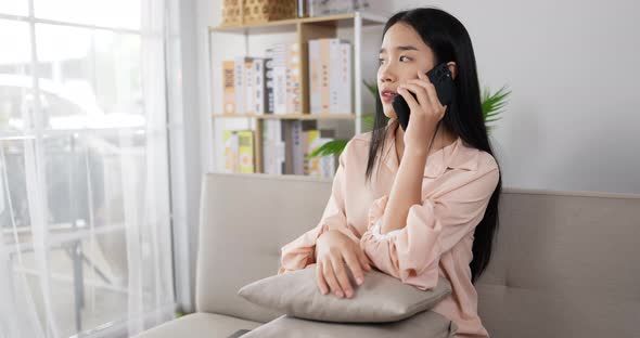 woman talking mobile phone