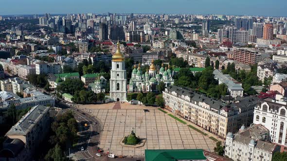 Beautiful flight in the afternoon over the Hagia Sophia in Kiev. Morning view of the houses.