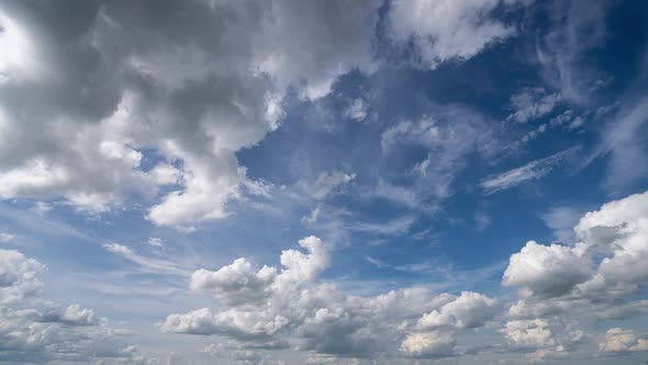 Beautiful Endless Clouds in the Daylight Skies Seamless