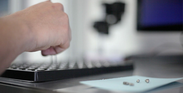 Select Small Parts With Tweezers 2