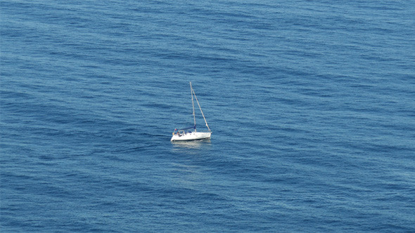 Sailing Boat at Ocean 826