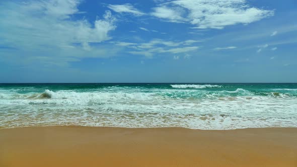 Beautiful tropical beach sea ocean with blue sky and white cloud