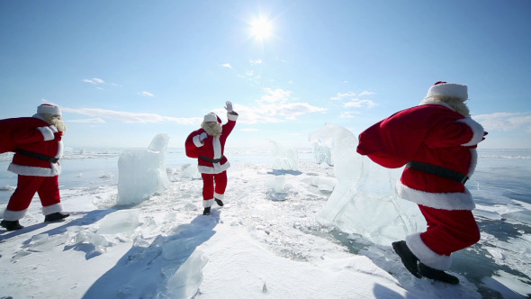 Several Santa Claus Passes Glacial Horses 