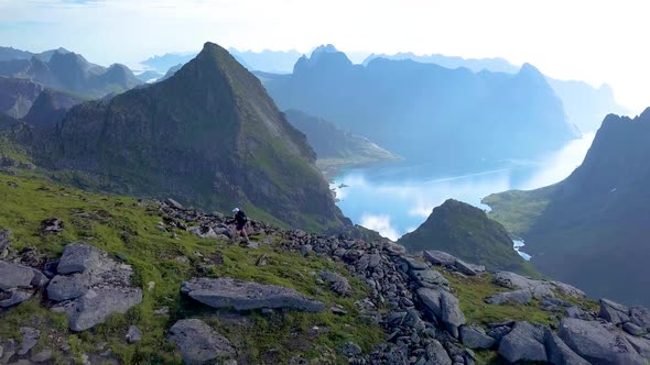 The Tourist Goes Up the Mountainside