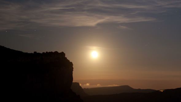 Full Moon Nighttime Timelapse