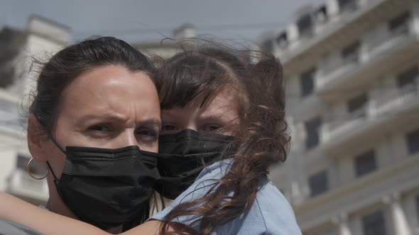 Masked protection in the city during quarantine. 