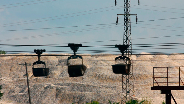 Industrial Cableway And Moving Trolleys With Rock