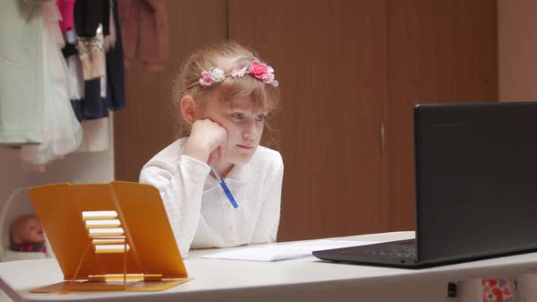 Girl In An Online Lesson