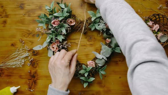 DIY Home Decor Crafts Female Hands Makes Spring Floral Wreath