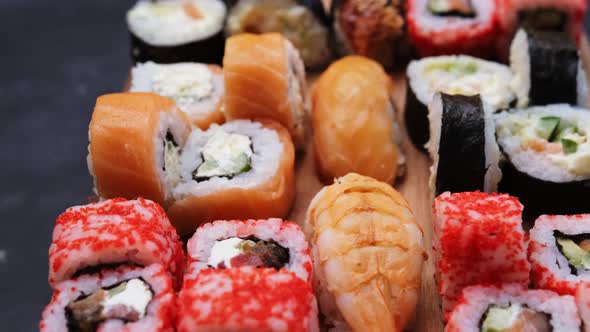 Traditional Sushi Maki Set