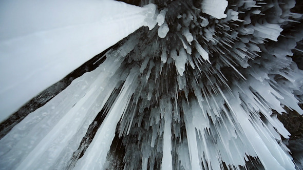 Panorama of Hanging Icicle 14 alt