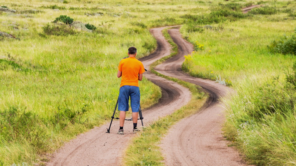 Man Shoots Landscapes 