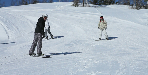 Winding snowboard ride