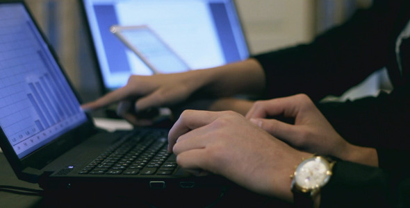 Business People Discussing Business Project alt