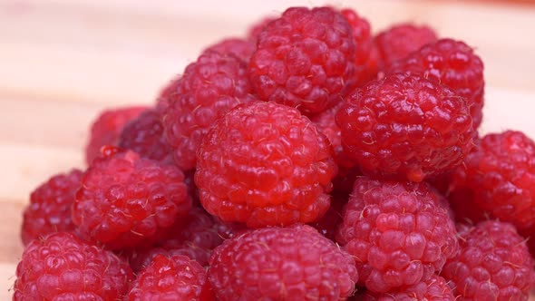 Raspberries Spin