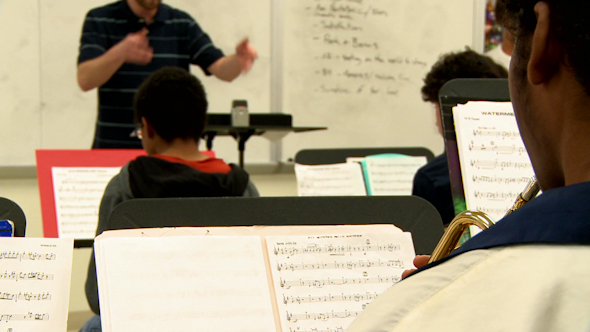 Middle School Students Practicing In Music Class (9 of 10)