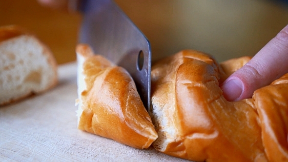 Cutting Bread