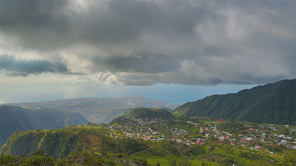 Valley Under The Clouds