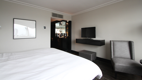 Luxury Hotel Room 2