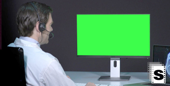 Male Doctor - Telemedicine Green Screen