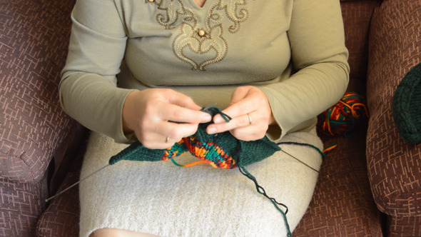 The Woman Knits