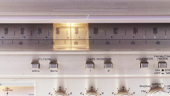 Vintage Radio Receiver With Frequency Dial Moving 5 alt