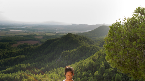 Yoga Teacher, Amazing Location, Mountain Clifftop 24 alt