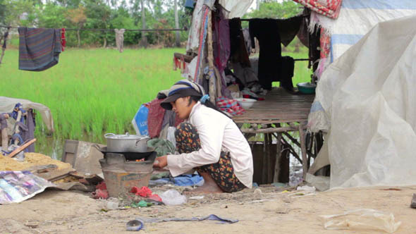 Slums At Phnom Penh City Dumping Area 22