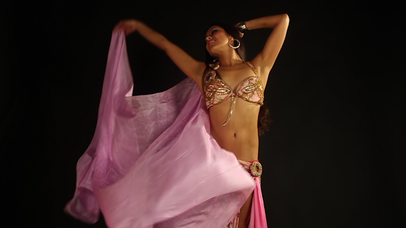 Traditional Oriental Belly Dancer 25