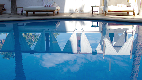 Luxury Boutique Hotel Pool Day Beds Mexico 4 alt