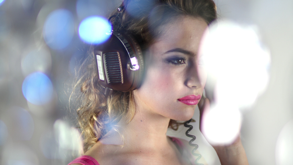 Sexy Woman Disco Dancer 27 alt