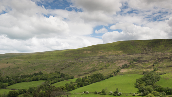 Brecon Beacons Wales Field Countryside 4 alt