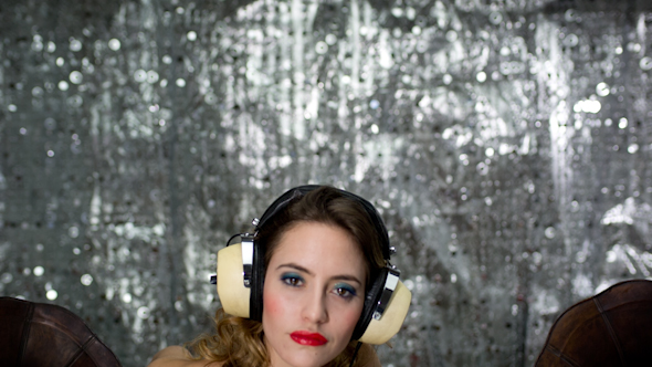 Sexy Gramophone Female Dj 5 alt