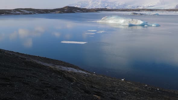 Iceland View Of Beautiful Glacier Lagoon In Winter With Iceberg 1