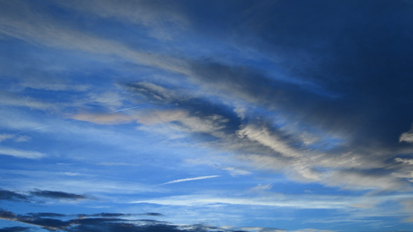 Very Beautiful Sky In The Early Morning alt