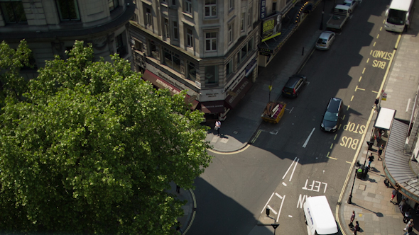 Traffic At Covent Garden London England Uk 1