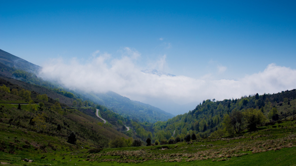 Pyrenees Vista Mountain 3 alt