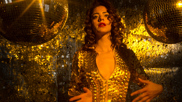 Sexy Disco Dancer Woman 43 alt