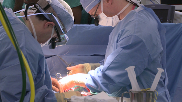 Surgeons Work Together On Heart Patient (2 Of 12)