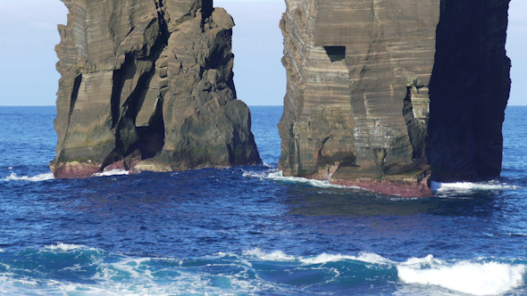 Waves Atlantic Ocean Breaking onto Cliff