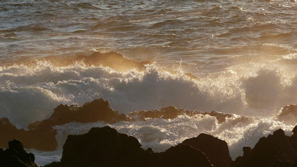 Waves Atlantic Ocean Breaking onto Rocks alt