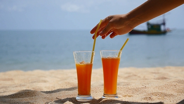 Juice and Beach