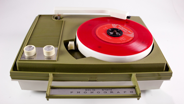 Portable Vintage Record Player 3