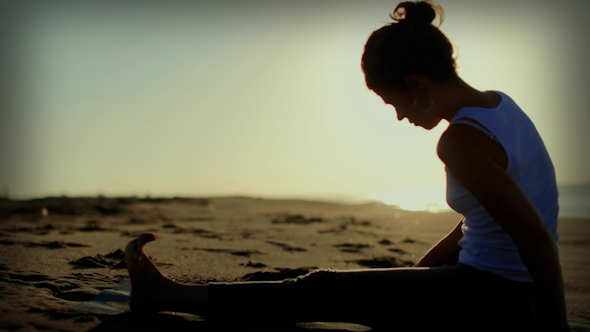 Yoga Beach Sunrise Peaceful Energy Healthy Lifestyle 10 alt