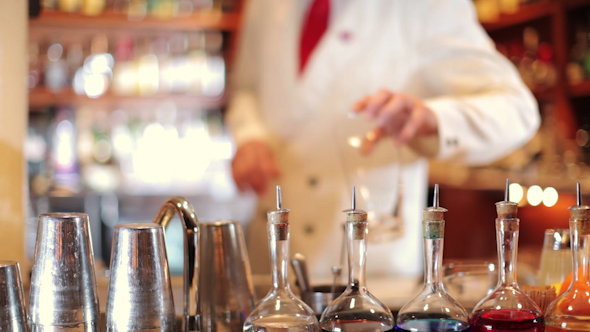 Cocktail Waiter In A Classic Looking Cocktail Bar Bartender 18 alt