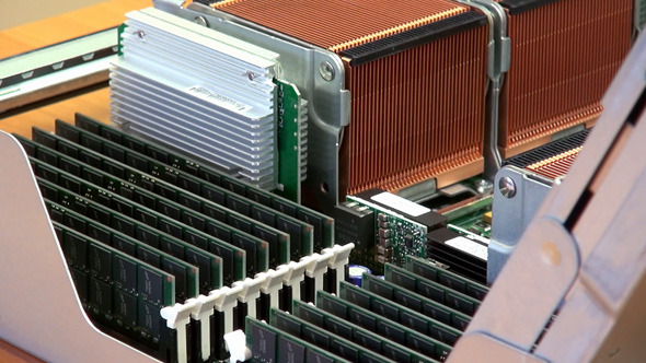Opening a CPU/RAM Server Module