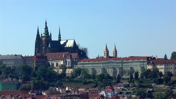 St. Vitus Cathedral and Prague Castle, Prague skyline, Czech Republic.