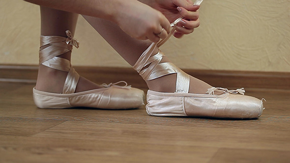 Women Ballet Shoes 02